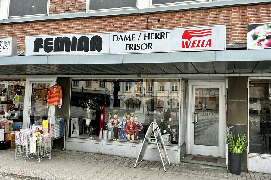 Femina Dame og Herrefrisør 