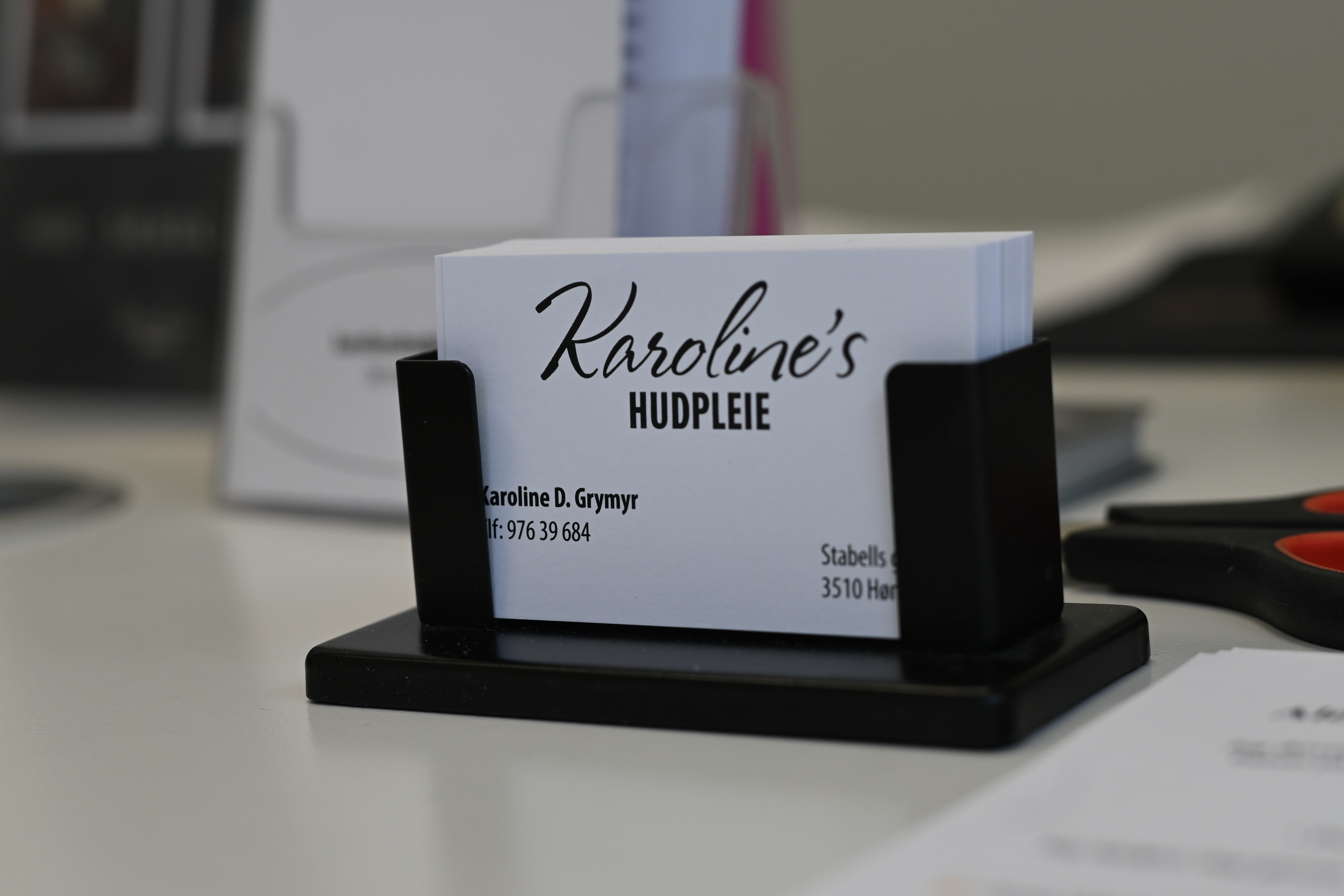  Karoline's Hudepleie