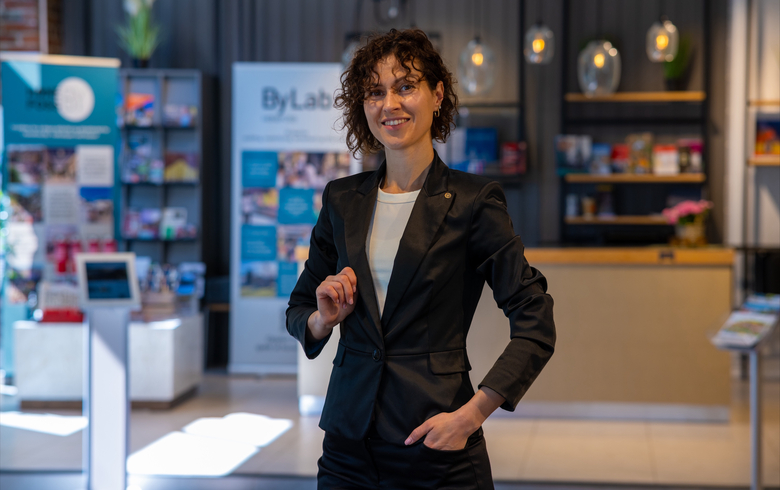 Bli bedre kjent med Kira – vår vert på ByLab